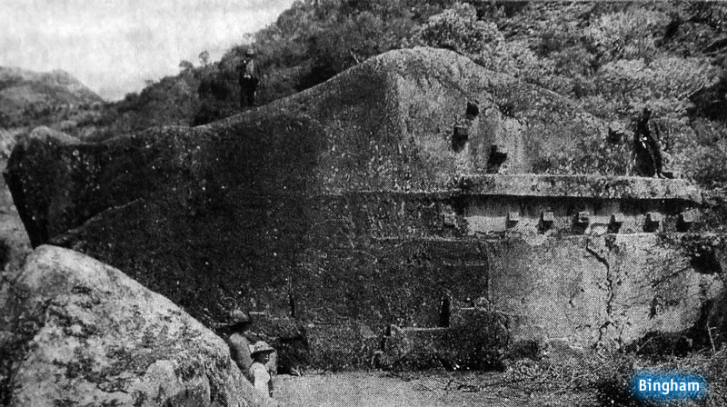 Yurak Rumi, east side